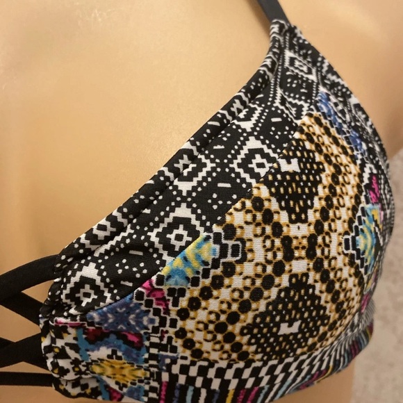Mossimo Supply Co. Multicolor Geometric Bikini Top - Picture 3 of 15